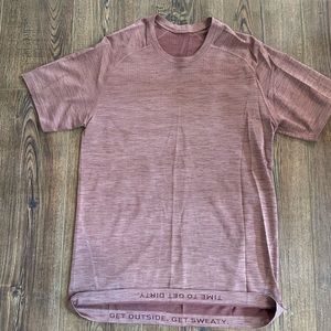 Men’s lululemon shirt. Size small.